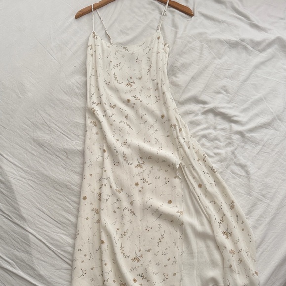 Wilfred Dresses & Skirts - NEW Wilfred Affogato Dress
